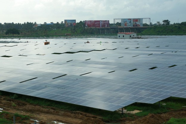 Solar_cells_near_cargo_terminal-624x416.jpg